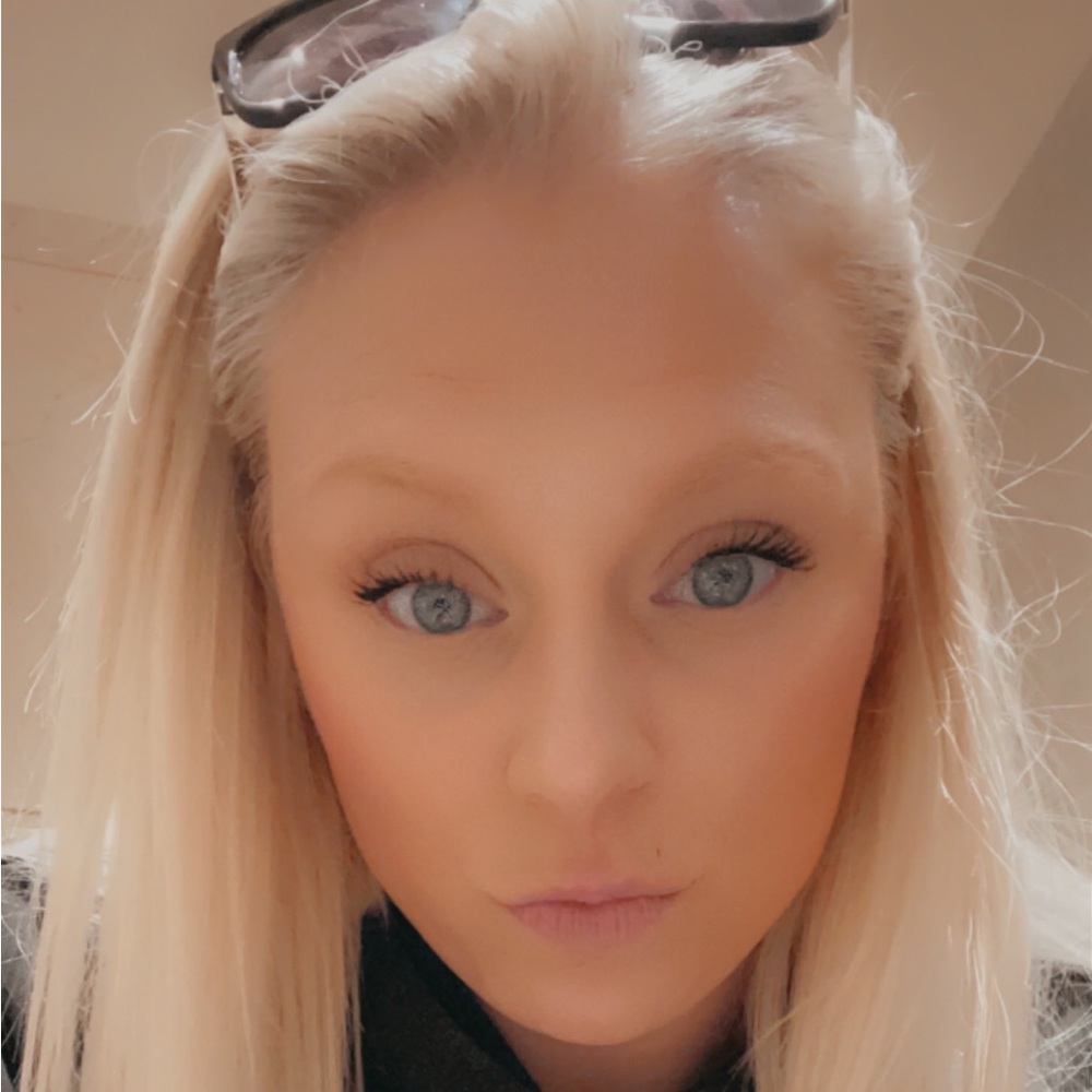 Meet your Posher, Britani
